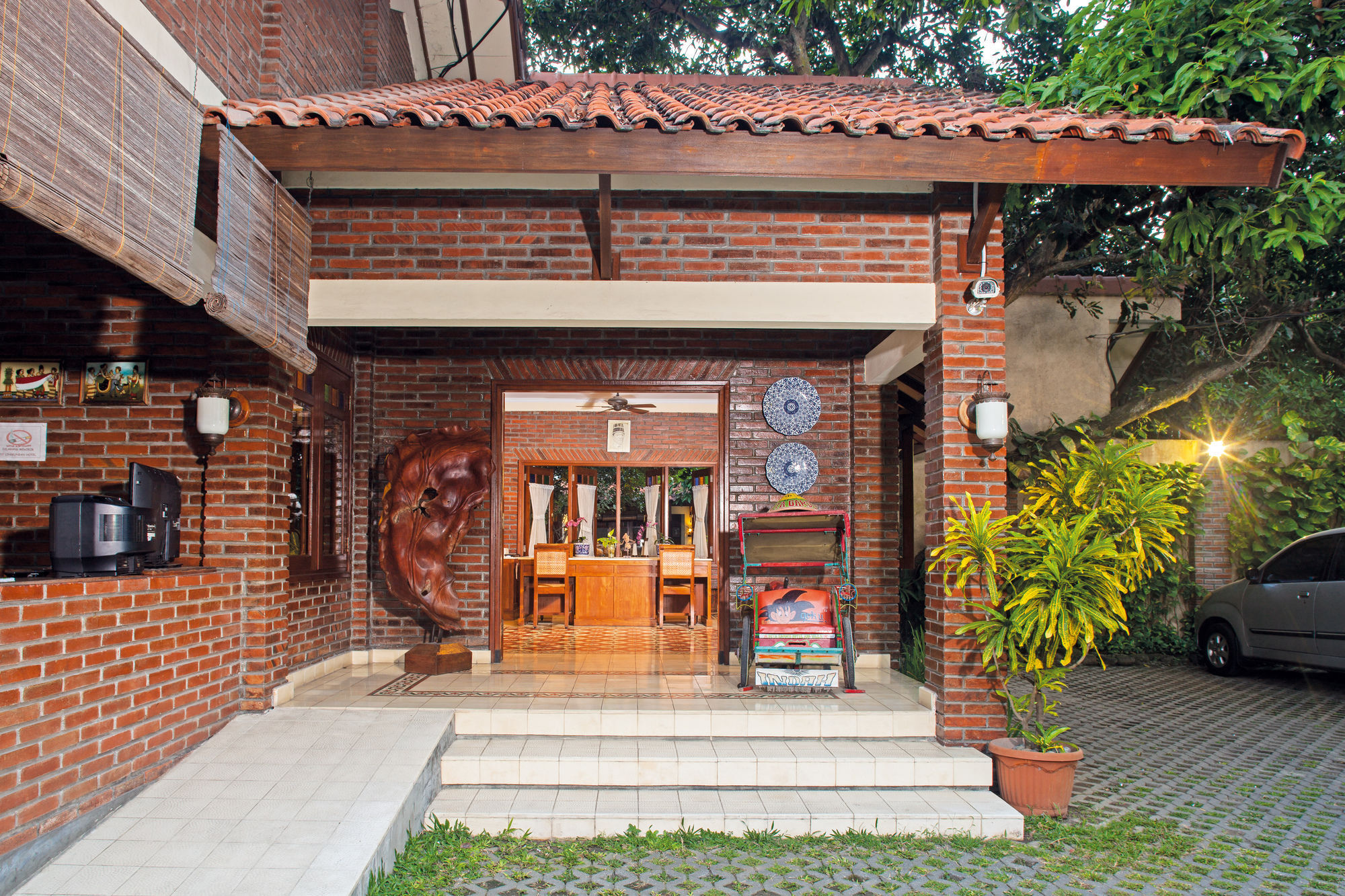 Duta Boutique Villa Yogyakarta Exterior photo